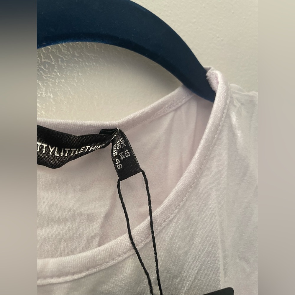 White Crop Top - Picture 4 of 8